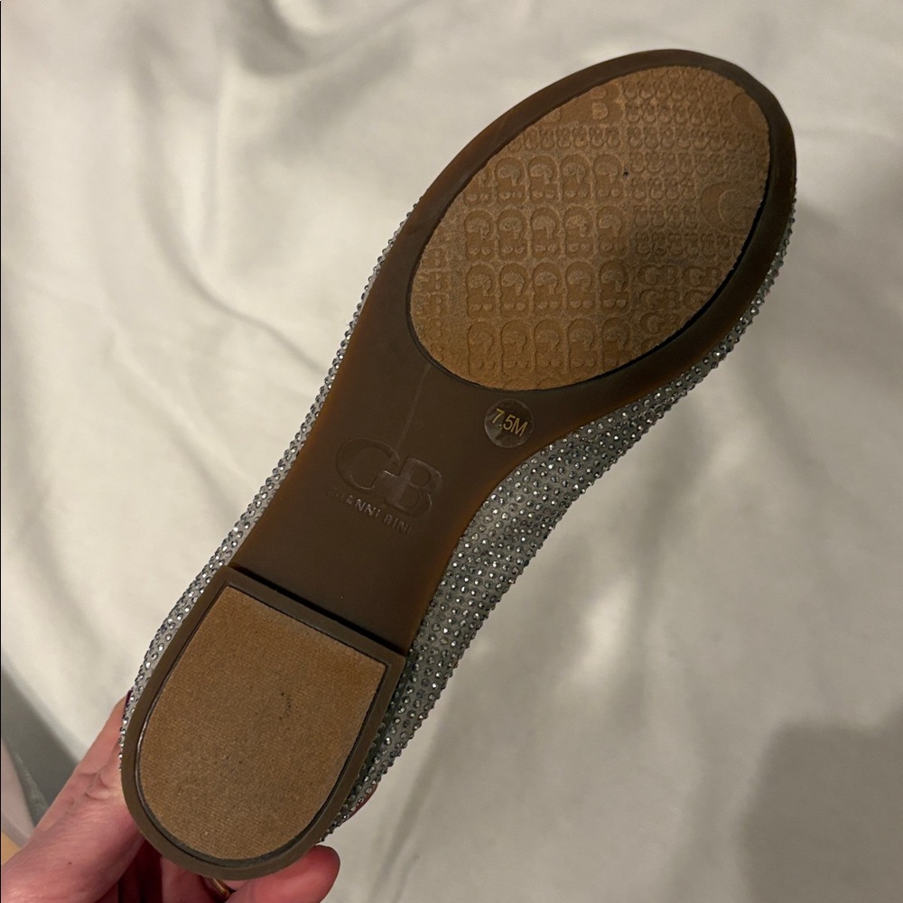 Gianni Bini 7.5 Elegant Gray/silver Rhinestone Flats - Picture 9 of 11